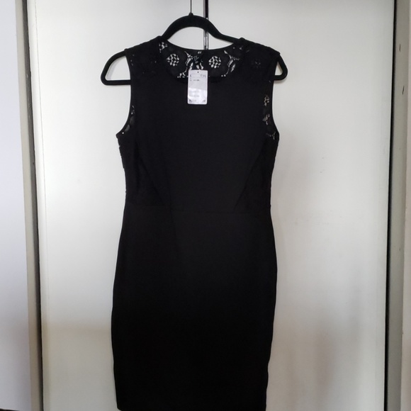 H&M Dresses & Skirts - NWT - H&M sleeveless black dress